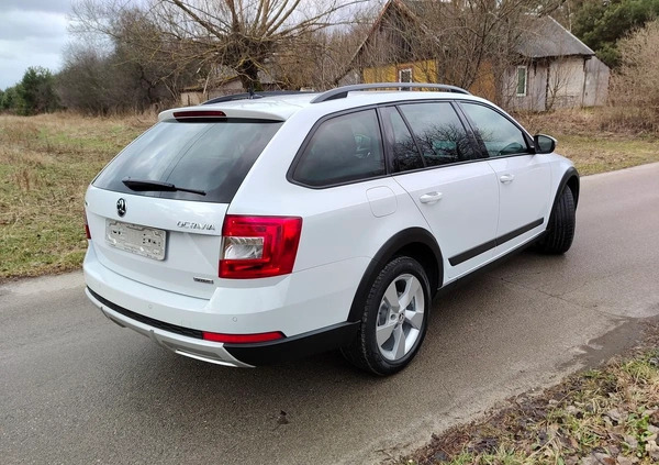 Skoda Octavia cena 51900 przebieg: 226000, rok produkcji 2015 z Staszów małe 497